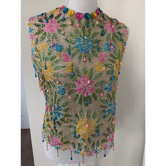 Small Vintage 80’ beaded flowers embroidered top - Picture 7 of 7